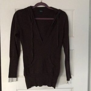 Brown hooded sweater. Large rue 21